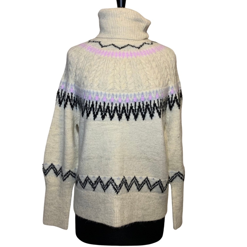 A NEW DAY Sweater Cream Turtleneck Size Medium